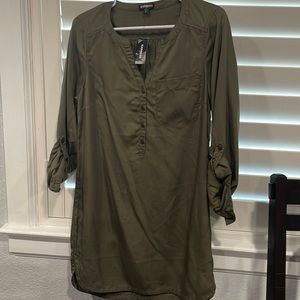 express long blue denim shirt 1/4 button long sleeve women ca green